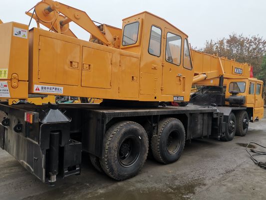 45000 kg Gewicht KATO NK450 45 ton vrachtwagen kraan met originele en uitstekende prestaties
