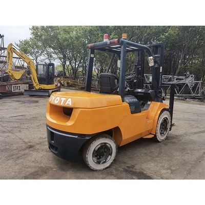 5000 kg Toyota 7f50 vorklift met 3 masten en 6000 mm hefhoogte in Shanghai