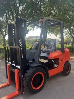 3 ton 3000 kg Gebruikte Toyota Vorklift FDZN30 met Japanse ISUZU motor in goede staat