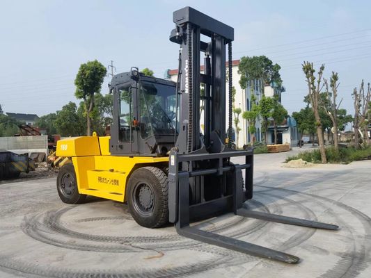 Top- tweedehands Komatsu FD160 met dieselmotor en 1150 mm vorklengte