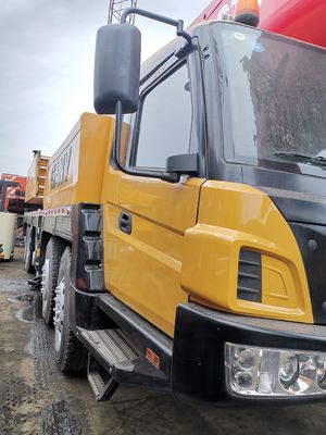 Gebruikte SANY STC1000 vrachtwagen kraan met originele hydraulische klep in originele grootschalige
