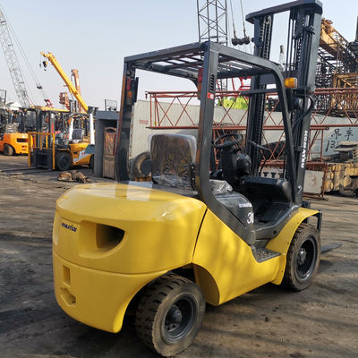Gebruikte Japan Komatsu FD30-16 FD25 FD30T-16 FD30 2,5 ton 3 ton 5 ton diesel vorkheftrucks