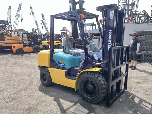 90% KOMATSU FD30 vorklift handmatige voedingsbron bij Longhua met FD40 FD50 FD70
