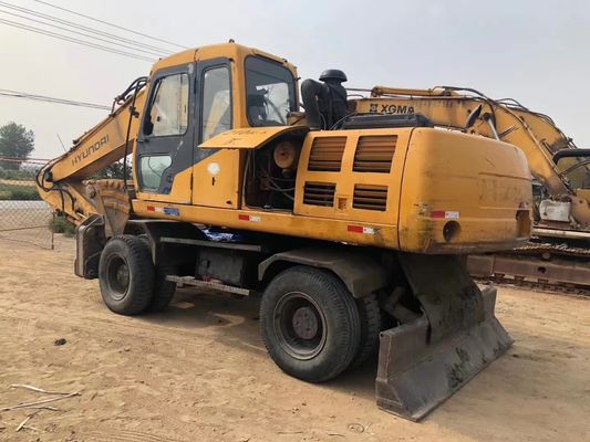 Hyundai 210W Heavy Duty Wheeled Excavator in uitstekende staat met originele motor
