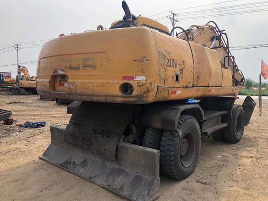 Hyundai 210W Heavy Duty Wheeled Excavator in uitstekende staat met originele motor