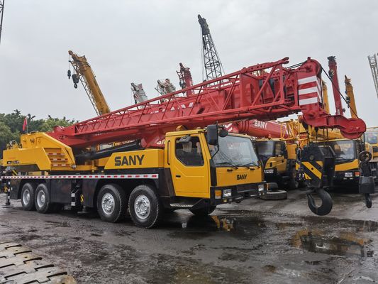 Perfecte vrachtwagenkraan met een hefvermogen van 50 ton met originele hydraulische pomp en cilinder