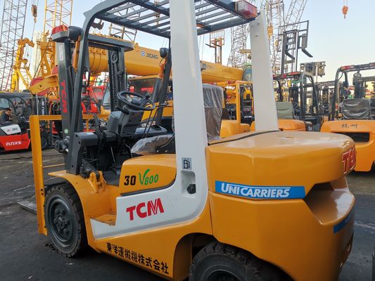 Toegankelijke TCM FD30T6 vorklift met een capaciteit van 3 ton voor de detailhandel en de bouw
