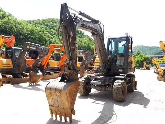 Tweedehands Volvo EW60 wielgraafmachine in goede staat en andere emmercapaciteit