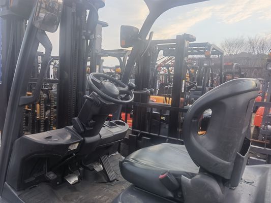 Gebruikte Japan Toyota FD25 Diesel Vorklift met Routine Vork Lengte en tegen betaalbare prijzen