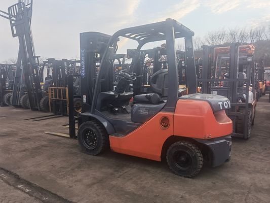 Gebruikte Japan Toyota FD25 Diesel Vorklift met Routine Vork Lengte en tegen betaalbare prijzen