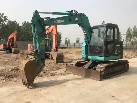 Tweedehands Kobelco SK70SR gebruikte graafmachine met een nominale laadcapaciteit van 3 ton