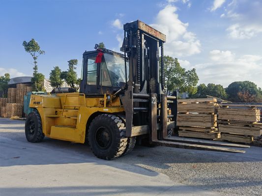 Japan Made TCM FD250 25 ton gebruikte dieselforklift voor materiaalverwerking