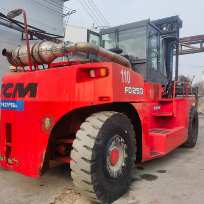 6 meter hoge klemtruck TCM FD250 25 ton diesel gebruikte vorkheftruck met zijverschuiving in Shanghai