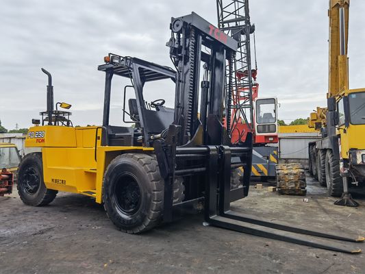TCM FD230 12-25 ton dieselforklift voor het laden en lossen van containers