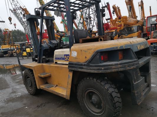 Komatsu 5t vorkhef met cilinder 1200 mm Vorklengte 2,7*1,2*2,1m Algemene afmetingen