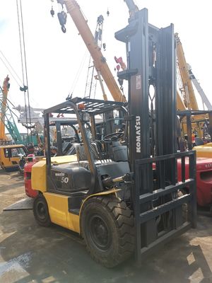 Vorkbreedte 1200 mm Komatsu FD50 5T Gebruikte vorkheftruck 5T Japan Lifting met ISUZU-motor