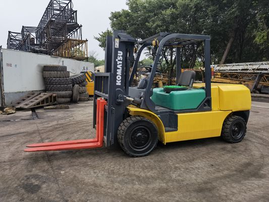 Gebruikte Komatsu 5 Ton Diesel Vorklift FD50 met Japanse motor in Shanghai Yard