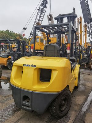 Shanghai Instock Komatsu FD50-10 5ton Vorklift met 2,5ton 3ton 3,5ton 5ton 7ton 15ton