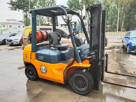 Benzinemotor Energiebron Japan 2,5 ton 3 ton Gebruikte Toyota vorklift Diesel FD30 FD50 Elektrische vorklift