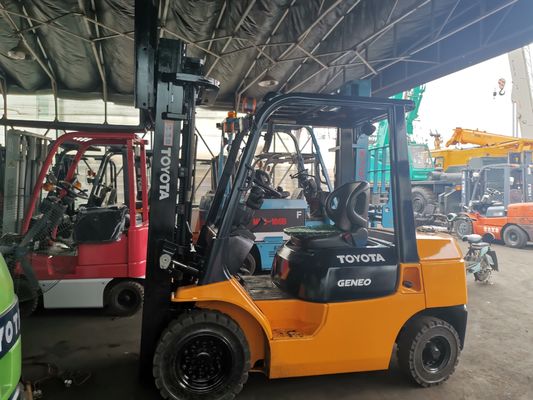 Industriële 2,5 ton gas-diesel vorkhef met Toyota-stoellift Hoogte 4,8 m 4,5 m 6 m Gebruikt
