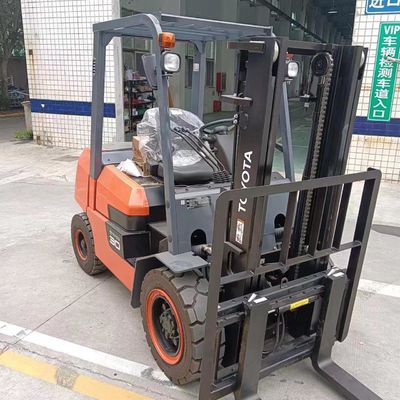 Toyota FD30 Gebruikte vorkhef van 3 ton met gewone vorkbreedte in goede staat gemaakt in Japan