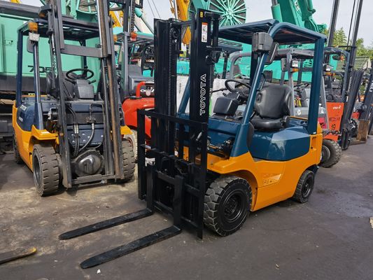 1500 kg Toyota 7FD15 1,5 ton vorkheftruck met zijverschuiving