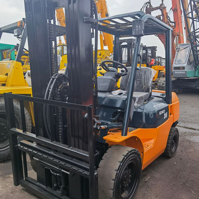 Gebruikte Toyota 3,5 ton FD35 Diesel vorklift in Shanghai werf met 3500 kg Vork Breedte
