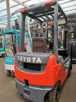 Routine vorkbreedte 1,5 ton Diesel Toyota FD15 vorkheftruck met 2 trappen 3 meter in Shanghai