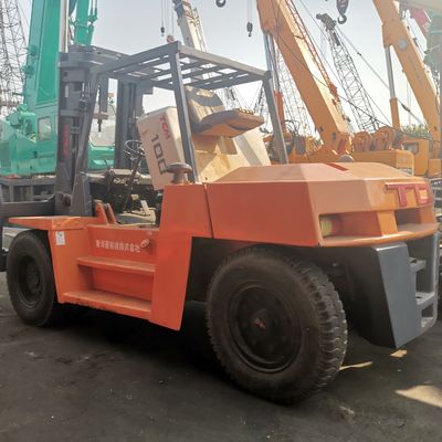 FD100 TCM vorklift van 10 ton in goede staat met dieselmotor en gewone vorkbreedte