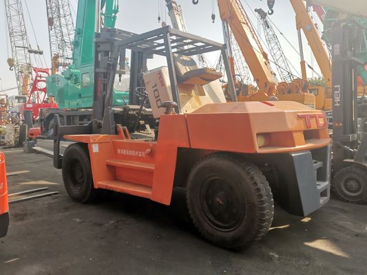 FD100 TCM vorklift van 10 ton in goede staat met dieselmotor en gewone vorkbreedte