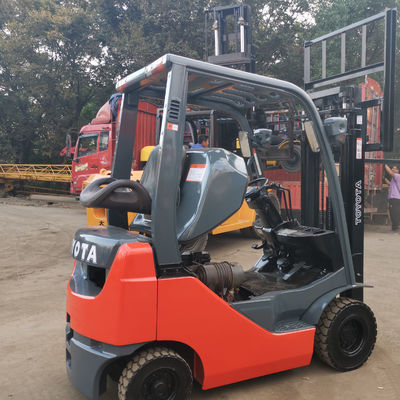 Routine Vorkbreedte Toyota 8f15 1 1.5 2 3 5 Ton Rough Terrain Vorklift Truck van Toyota