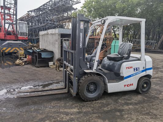 Gebruikte TCM 2,5 ton diesel vorkheftruck FD25 met kerndieselmotor in routineafmetingen