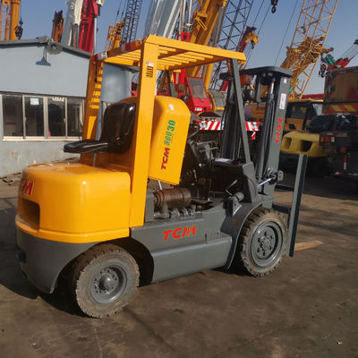Krachtige TCM Telescopische Diesel FD30 T5 Vorklift 3 Ton 45 ophalen bij Machinery Repair