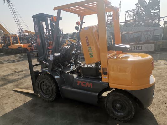 Krachtige TCM Telescopische Diesel FD30 T5 Vorklift 3 Ton 45 ophalen bij Machinery Repair