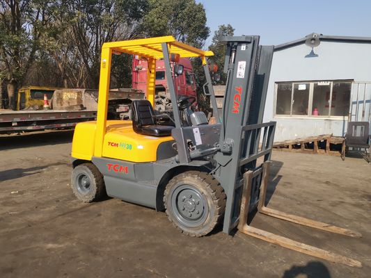 Krachtige TCM Telescopische Diesel FD30 T5 Vorklift 3 Ton 45 ophalen bij Machinery Repair
