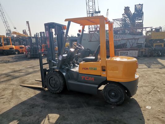 Krachtige TCM Telescopische Diesel FD30 T5 Vorklift 3 Ton 45 ophalen bij Machinery Repair