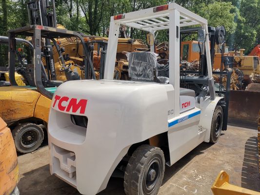 TCM FD50 5ton vorkheftruck met twee-deurs frame en dieselmotor
