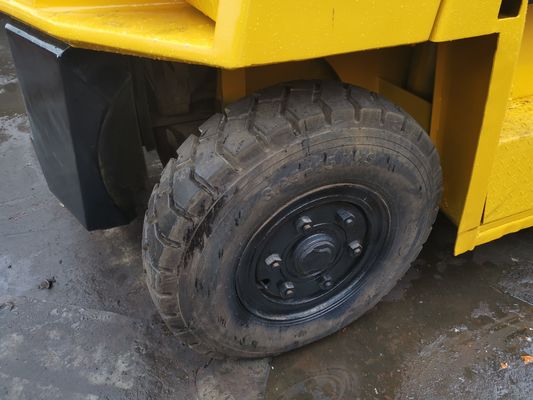 Gebruikte vorkheftruck TCM FD70Z8 met automatische tanden en dieselmotor in Shanghai
