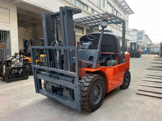 Gebruikte helikoptervrachtwagen Diesel CPCD50 5 ton met zijdelingse cilinder 3 ton 8 ton 10 ton vrachtwagen voor havenopslag
