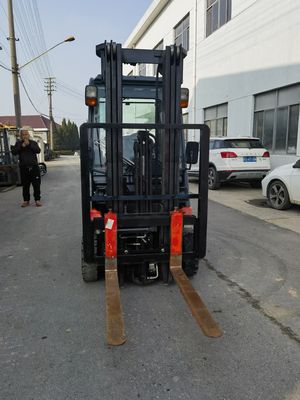 1.5 ton hydraulische palletheftruck in uitstekende arbeidsomstandigheden voor groothandel