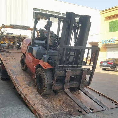 Gebruikte Toyota FD50 Vorklift 5 Ton met 5000 KG gewicht en goed werk in goede staat
