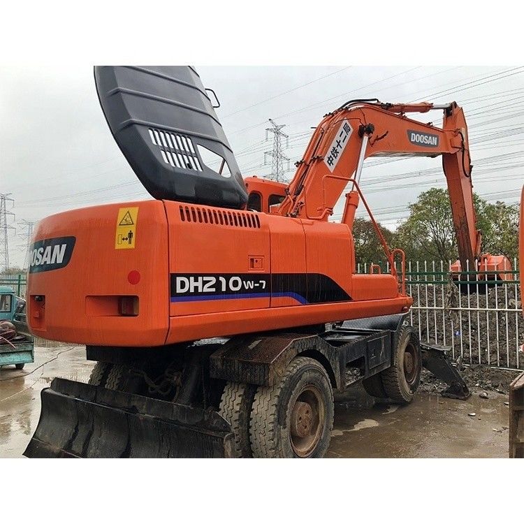2020 Gebruikte Doosan DH210W-7 graafmachines Wielgraafmachines uit Korea Originele Doosan motor