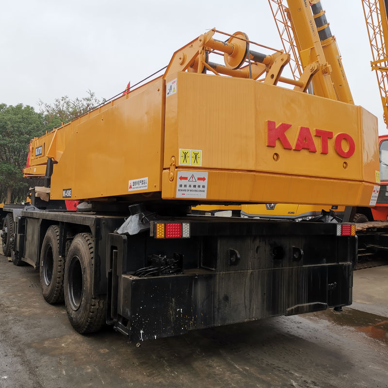 45000 kg Gewicht KATO NK450 45 ton vrachtwagen kraan met originele en uitstekende prestaties