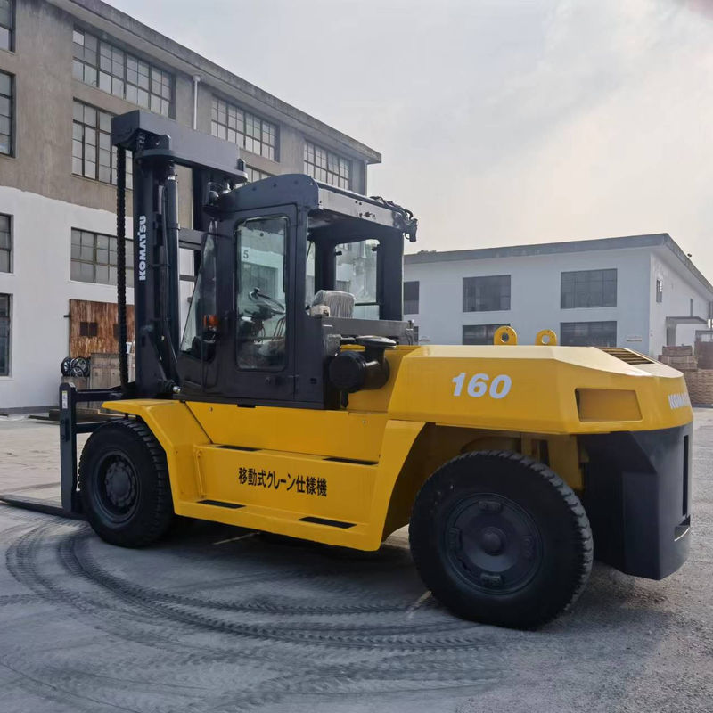 Top- tweedehands Komatsu FD160 met dieselmotor en 1150 mm vorklengte