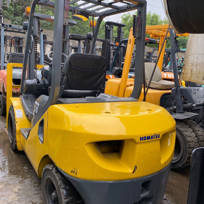 4300 kg Gewicht Gebruikt Komatsu FD30 Vorklift voor Japan FD30 FD50 FD70 FD100 FD150 FD200