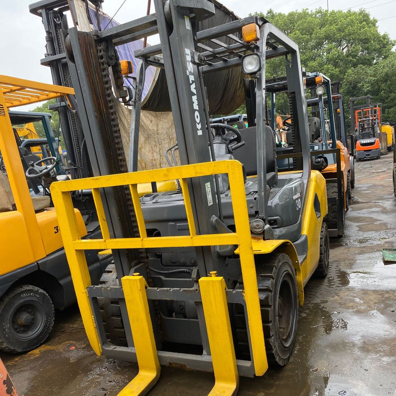 Maak je winkel in beweging met de gebruikte Komatsu FD30 Diesel vorkheftruck van 3 ton FD25 FD40 FD50