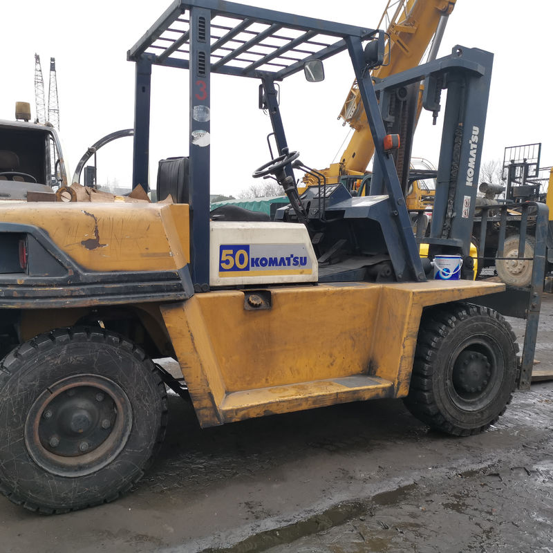 Komatsu 5t vorkhef met cilinder 1200 mm Vorklengte 2,7*1,2*2,1m Algemene afmetingen