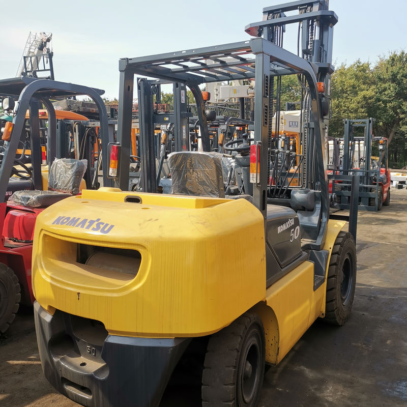 Vorkbreedte 1200 mm Komatsu FD50 5T Gebruikte vorkheftruck 5T Japan Lifting met ISUZU-motor