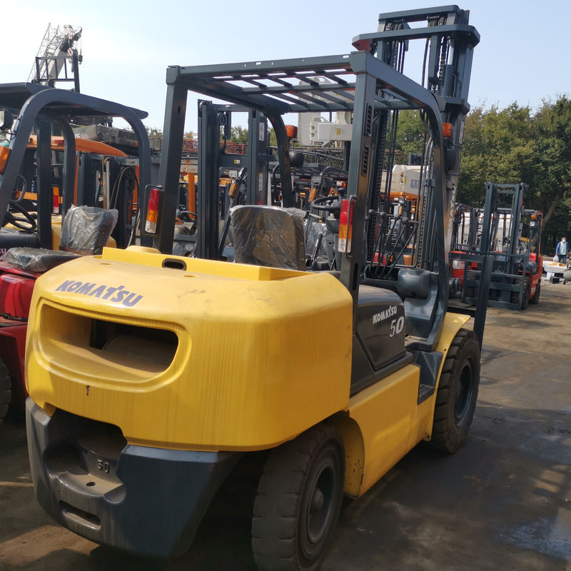 Japan Komatsu 5T FD25 FD30T-16 Diesel vorkheftrucks met totale afmetingen 2,7*1,2*2,1m
