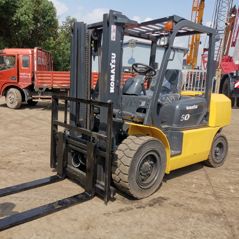 Handmatige krachtbron Japan Komatsu FD50 5 ton vorkheftruck met zijdelingse schakeling 3-stage 2-stage